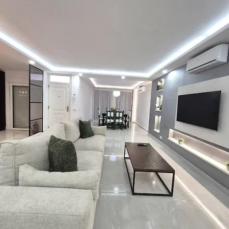 Happy Travel Renovated Duplex Μαρμπέλλα