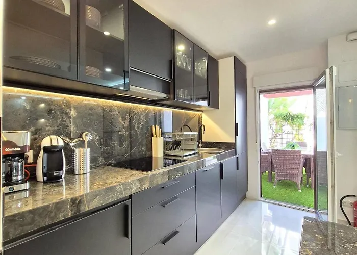 شقة Happy Travel Renovated Duplex ماربيا