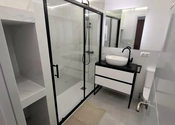 Happy Travel Renovated Duplex Apartment *