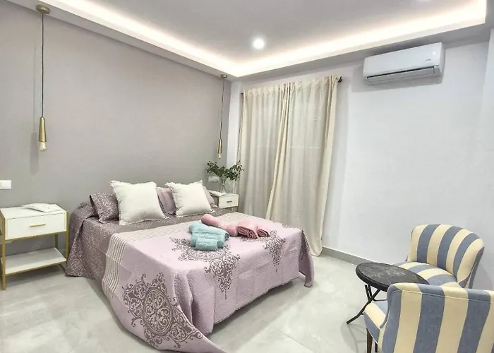 Happy Travel Renovated Duplex Apartment *
