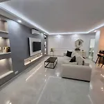 Happy Travel Renovated Duplex Appartamento