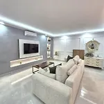 Happy Travel Renovated Duplex