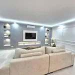 Appartamento Happy Travel Renovated Duplex Marbella