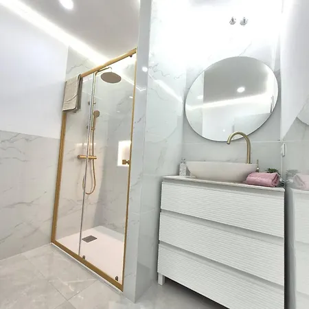 Апартаменти Happy Travel Renovated Duplex