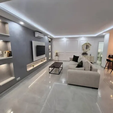 Happy Travel Renovated Duplex Апартаменти