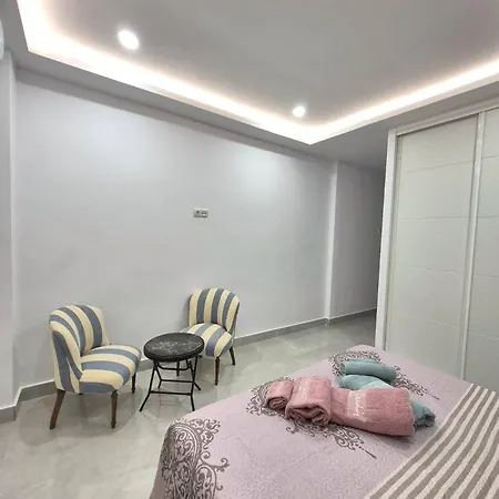 Апартаменти Happy Travel Renovated Duplex