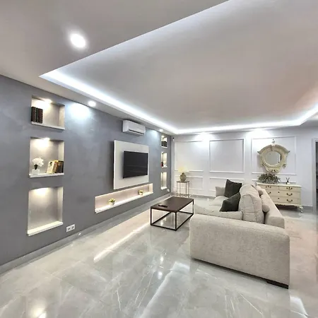 Апартаменти Happy Travel Renovated Duplex